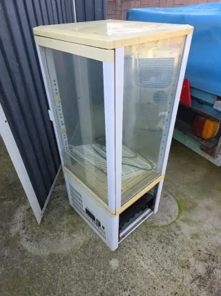 Nevera expositora vertical cristal
