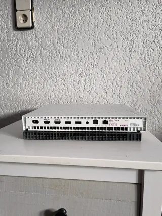 Xbox One X Hyperspace Edizione Limitata