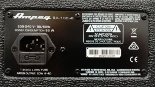 Ampeg BA-108 Amplificador Combo Bajo