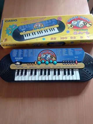 Teclado Casio SA-6GY