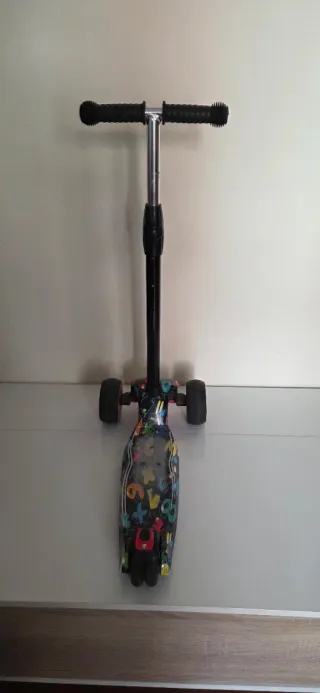 Patinete 3 ruedas infantil con luces