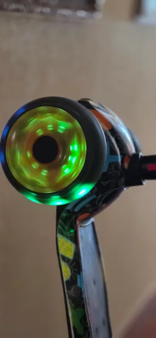 Patinete 3 ruedas infantil con luces