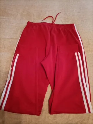 Pantalón deportivo Adidas rojo