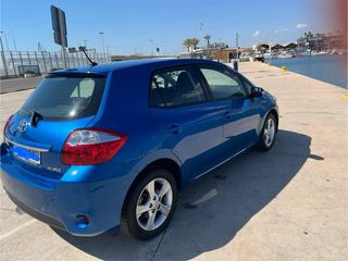 IMPECABLE Toyota Auris 2.0 Diesel 126cw