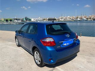IMPECABLE Toyota Auris 2.0 Diesel 126cw