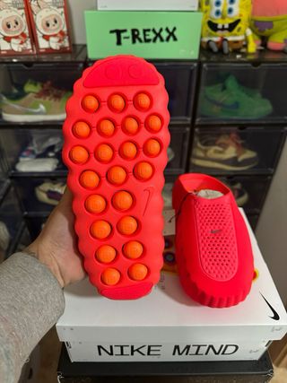 Nike Mind 001 Slide Solar Red