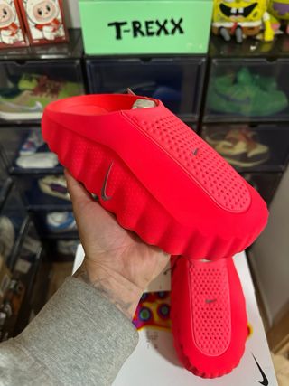 Nike Mind 001 Slide Solar Red