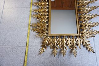 ESPEJO VINTAGE HOJAS DE METAL DORADO 60`S
