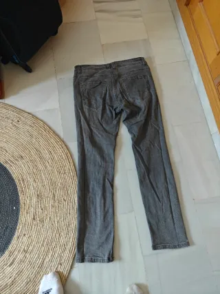 Pantalones vaqueros grises T34