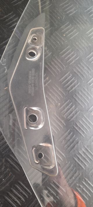 Pantalla Parabrisas Kymco AK550 sin ralladas ni ro