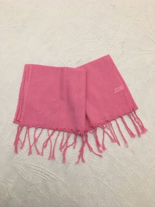 Conjunto gorro y guantes rosa Se regala pasmina