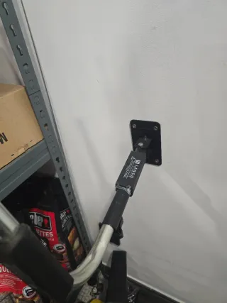 Soporte de pared para cofre