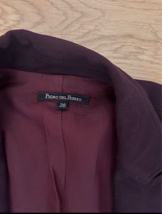 Americana Pedro del Hierro granate