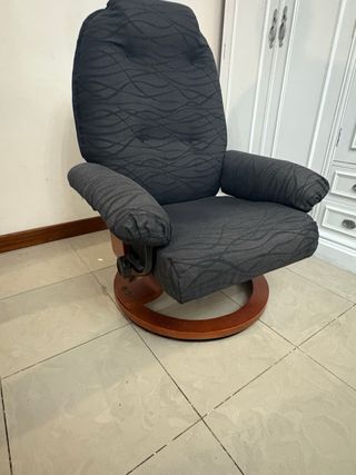 Sillón reclinable tela y madera