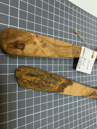 Cuchara artesanal de madera de olivo