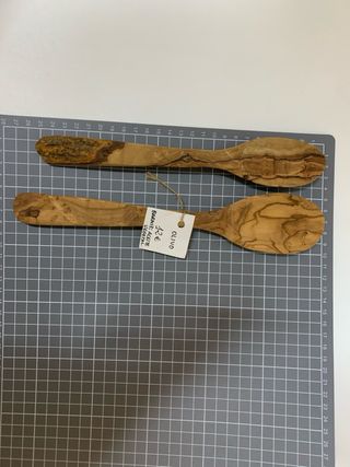 Cuchara artesanal de madera de olivo