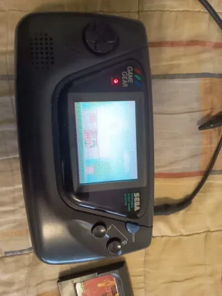 Sega Game Gear con Wonder Boy: The Dragon's Trap