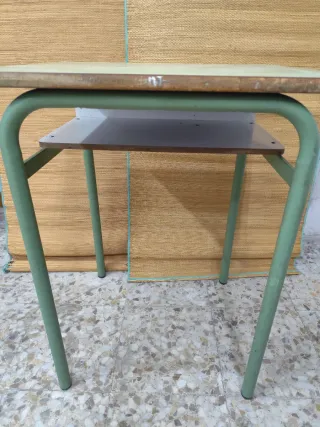 Pupitre escolar verde claro