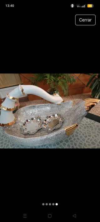 Centro de mesa cisne con 2 ceniceros