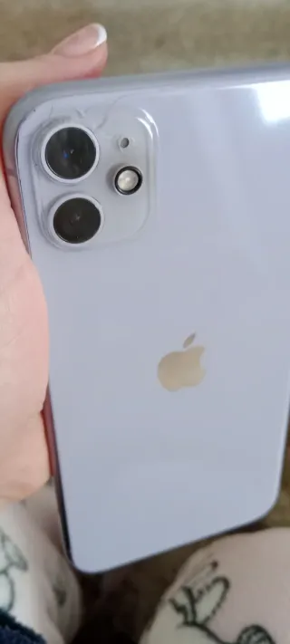 iPhone 11 Viola