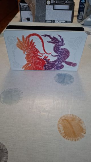 Nintendo Switch OLED Edizione Pokémon Scarlatto e Porpora