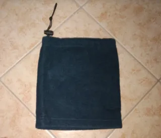 Scaldacollo in pile blu