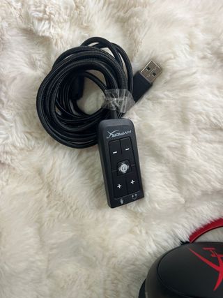 Cascos gamer HyperX Cloud II+amplificador de sonid