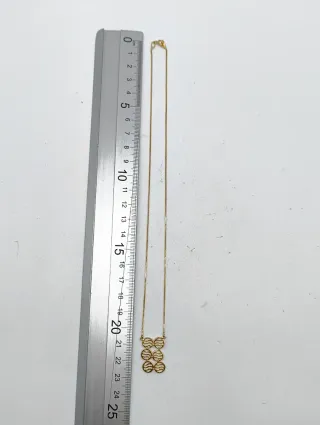 Gargantilla corta cadena fina oro 18kt chapitas