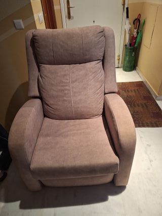 Sillón de tela beige/marrón