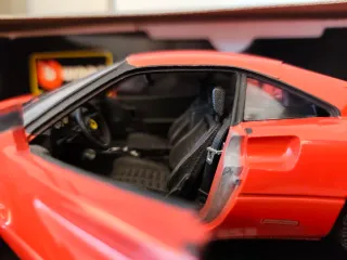 1:18 Ferrari GTO 1984 Bburago