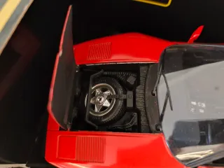 1:18 Ferrari GTO 1984 Bburago