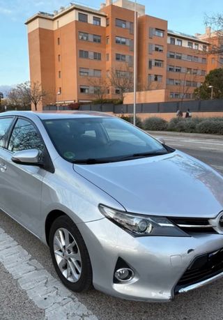 Toyota Auris 2013