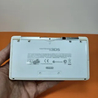 Nintendo 3DS Bianco con Stylus e Cavo
