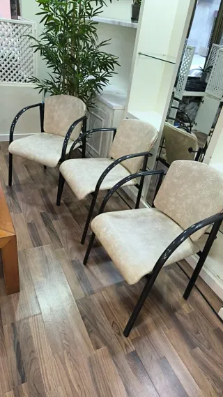 4 Sillas Beige y Negro