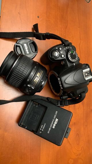 Cámara Nikon D3100 + Cargador MH-24