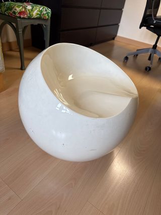 2 Sillas de diseño Ball - Circle Blanca y roja