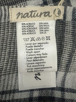 NATURA. Foulard de Cuadros Fleco Corto.