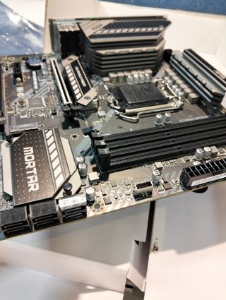 Placa base MSI MAG B460M MORTAR LGA1200 micro-ATX