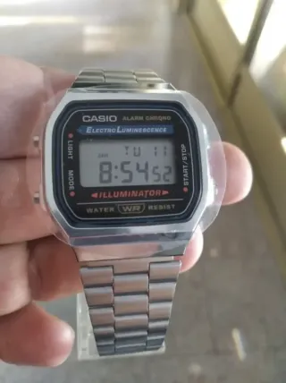 CASIO VINTAGE PLATEADO