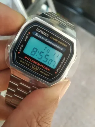 CASIO VINTAGE PLATEADO