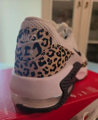 Nike Air Max Excee Leopard Talla 38.5