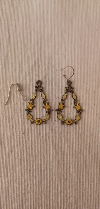 Orecchini vintage goccia fiori placcati oro