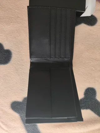 Cartera de hombre negra