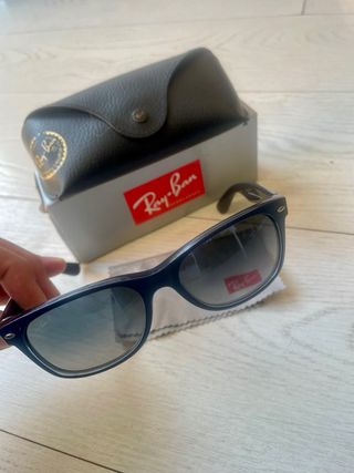 Ray-Ban New Wayfarer Polarizadas Azul Mate
