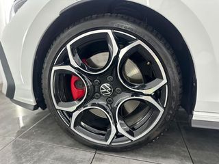 Volkswagen Golf GTI 2.0 TSI 195kW (265CV) DSG - 22400Km