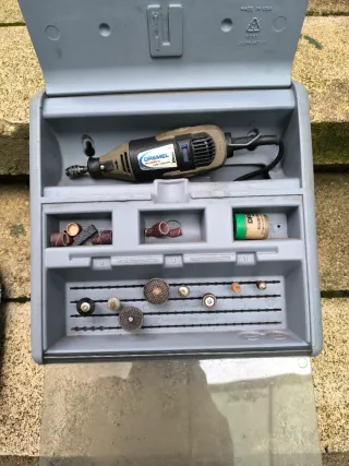 Mini taladro eléctrico