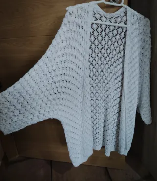 Chaqueta blanca calada media manga