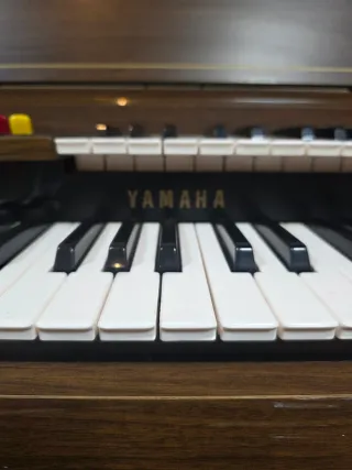 Órgano Yamaha Electone A-55