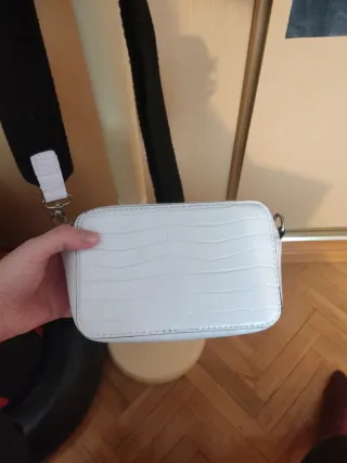 Bolso blanco efecto piel cocodrilo