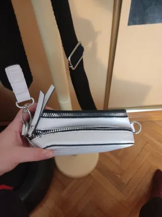 Bolso blanco efecto piel cocodrilo